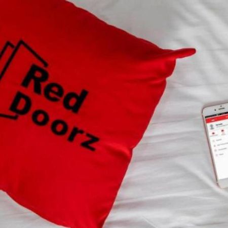 Reddoorz Plus Near Syamsudin Noor Airport 3 Banjarbaru Ngoại thất bức ảnh