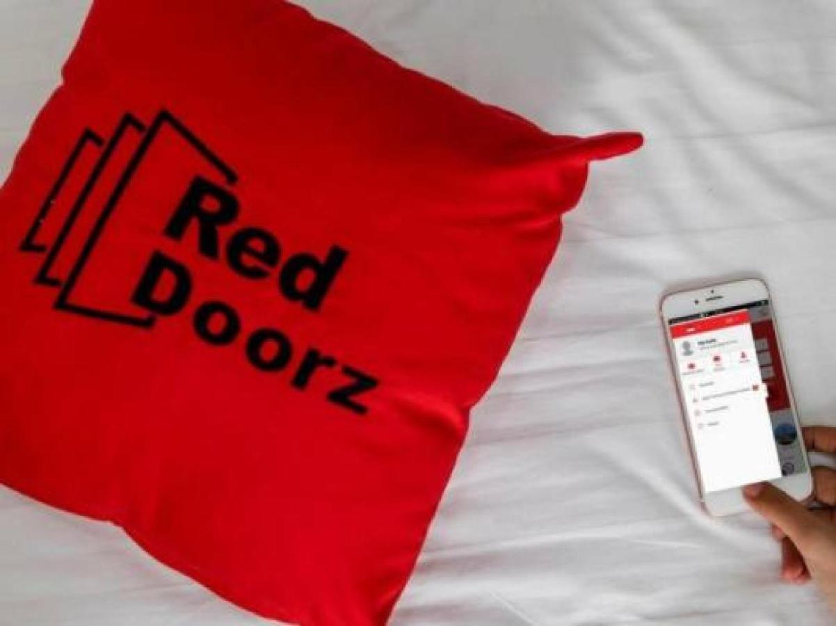 Reddoorz Plus Near Syamsudin Noor Airport 3 Banjarbaru Ngoại thất bức ảnh